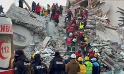 Kahramanmaraş merkezli depremlerde 12 bin 873 kişi hayatını kaybetti