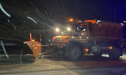 Malatya-Sivas kara yolu kar ve tipi nedeniyle tek yönlü ulaşıma kapatıldı