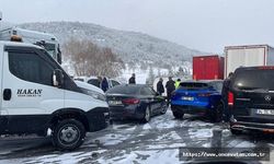 Anadolu Otoyolu'nun Bolu kesiminde zincirleme kaza ulaşımı aksattı