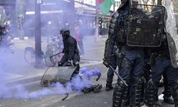 Fransa'da polislere emeklilik reformu karşıtı gösterilere sert müdahaleden 17 soruşturma