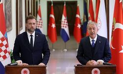 Milli Savunma Bakanı Akar, Hırvat mevkidaşı Banozic ile görüştü