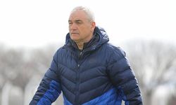 Sivasspor Teknik Direktörü Çalımbay: Fiorentina'yı gözümüzde büyütmeyeceğiz