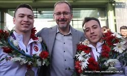 Bakan Kasapoğlu, Avrupa Cimnastik Şampiyonası'ndan dönen Türk sporcuları karşıladı