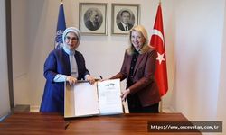 Emine Erdoğan, UNICEF İcra Direktörü Russell ile görüştü