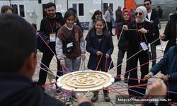 Kahramanmaraş'ta depremzede çocuklar için bilim şenliği düzenlendi