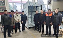 Sakarya'da meslek liseliler deprem bölgesi için duşakabin üretti