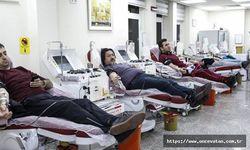 Türk Kızılayın Orta Anadolu Kan Merkezi iftar sonrasında bağışçıları bekliyor