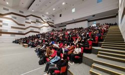 Mustafa Mertcan Arnavutköy’de söyleşi programı düzenledi