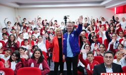 Başkan Kartoğlu, Ahad Andıcan Ortaokulu’na konuk oldu