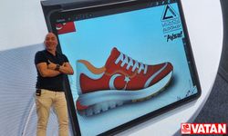 Ay-Yıldız desenli ayakkabı büyük beğeni gördü