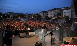 Binlerce Çekmeköylü Fettah Can konserinde doyasıya eğlendi