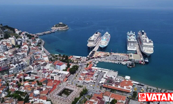 Kuşadası Limanı'na 4 kruvaziyer yanaştı