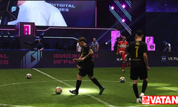 Sanal ortamı gerçekle buluşturan "fijital futbol" maçları Kazan'da yapıldı