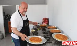 Tescilli Antakya künefesi konteyner çarşıda müşterilere sunuluyor