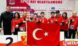 Para masa tenisinde Ebru Acer-Sümeyra Türk ikilisi, Polonya Açık'ta altın madalya kazandı