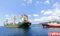 Çanakkale Boğazı'nda arızalanan gemi demirletildi