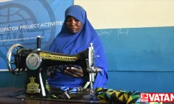 Boko Haram'dan kaçan Nijeryalı kadın terzilik yaparak hayata tutunuyor