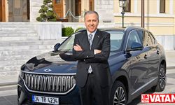 İstanbul Valisi Yerlikaya, Valilik envanterine alınan Togg ile fotoğrafını paylaştı