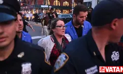 New York'ta Jordan Neely için düzenlenen anma etkinliğinde bir gazeteci gözaltına alındı