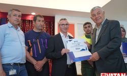 İlkokul Bitirme Kursu’nu tamamlayan öğrenciler mezuniyet heyecanı yaşadı