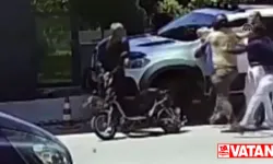 Sürücüler kavga ederken motosiklet çalındı