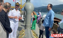 TCG Nusret Müze Gemisi'ne vatandaşlardan yoğun ilgi