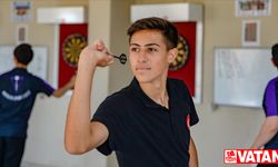 Hentboldan dart sporuna yönlendirildi, iki kez Avrupa şampiyonu oldu