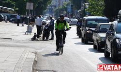 Ambulansla hasta sağlığı, bisikletiyle kendi sağlığı için yollara düşüyor