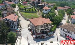 Tarihi konakları ve doğasıyla göz dolduran Taraklı, bayram tatiline tam dolulukla girdi