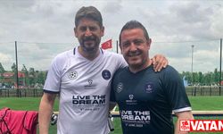 Efsaneler, Şampiyonlar Ligi finali öncesi "fan zone" alanında taraftarlarla buluştu