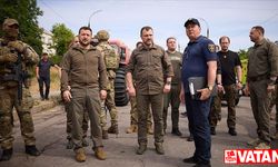 Zelenskiy, sel bölgesi Herson'u ziyaret etti