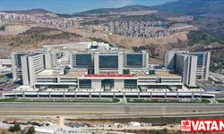 İzmir Bayraklı Şehir Hastanesi hasta kabulü için gün sayıyor
