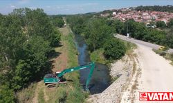 Edirne'de kirlilikle gündeme gelen drenaj kanalı temizlendi