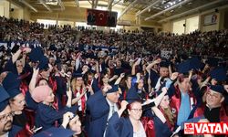 Anadolu Üniversitesi Açıköğretim Sistemi'nden mezun olanlar için tören yapıldı