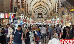 Kurban Bayramı öncesi Mısır Çarşısı'nda alışveriş hareketliliği yaşanıyor
