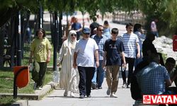 Bayram tatilini Ankara'da geçirecekler park ve bahçelerin yolunu tuttu