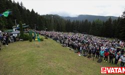 Bosna Hersek'teki 513'üncü Ayvaz Dede Şenlikleri binlerce kişinin kıldığı namazla sona erdi