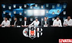 Beşiktaş, yeni transferleri için imza töreni düzenledi