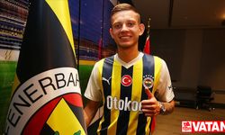 Fenerbahçe, Polonyalı futbolcu Szymanski ile 4 yıllık sözleşme imzaladı