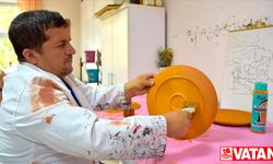 Aksaray'da engelliler resim atölyesinde el sanatlarıyla rehabilite oluyor