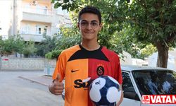 Depremde ailesini kaybeden gencin Galatasaray forması hayali gerçek oldu