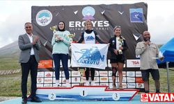 Uluslararası Erciyes Ultra Sky Trail Dağ Maratonu'nda dereceye girenlere ödülleri verildi