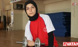Öğretmeni yeteneğini fark ederek bilek güreşine yönlendirdi, Türkiye şampiyonu oldu