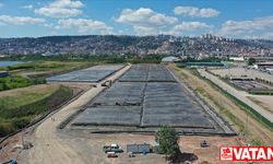 İzmit Körfezi'ndeki dip çamurunun çekilerek tüplerde biriktirilip depolama alanına gönderilmesine başlandı