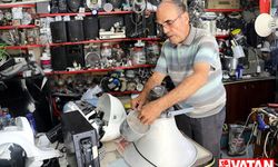Hataylı usta, depremlerde hasar gören camilerdeki ses sistemlerini gönüllü onarıyor