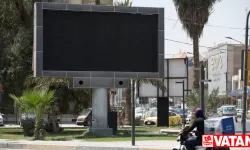 ChatGPT Bağdat'taki reklam panoları porno içeriğin gösterilmesi nedeniyle kapatıldı