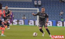 Fatih Karagümrük, Adnan Uğur'un sözleşmesini uzattı