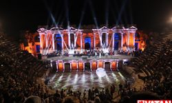 TRT sanatçıları, Pamukkale'deki Hierapolis Antik Tiyatrosu'nda konser verdi