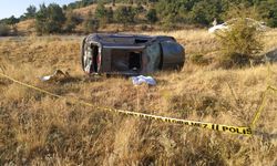 Konya'da şarampole devrilen otomobilin sürücüsü öldü