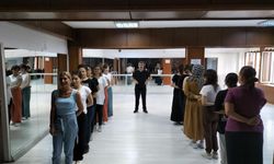 Halk oyunları atölyesi 3 grupta gerçekleşiyor